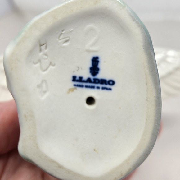 Llardo Porcelain Goose-Duck Taking Flight Glazed White Open Beek Decorative - Picture 7 of 11